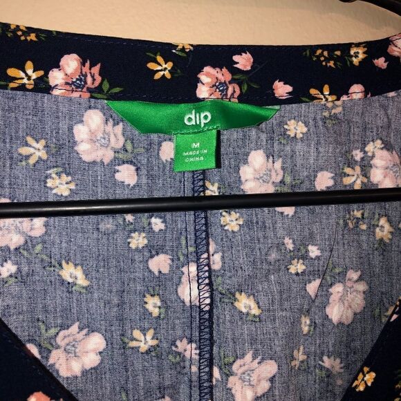 Dip Navy with Pink Floral Print Ruffle Sleeve Shift T-Shirt Dress Size Medium - Picture 7 of 9